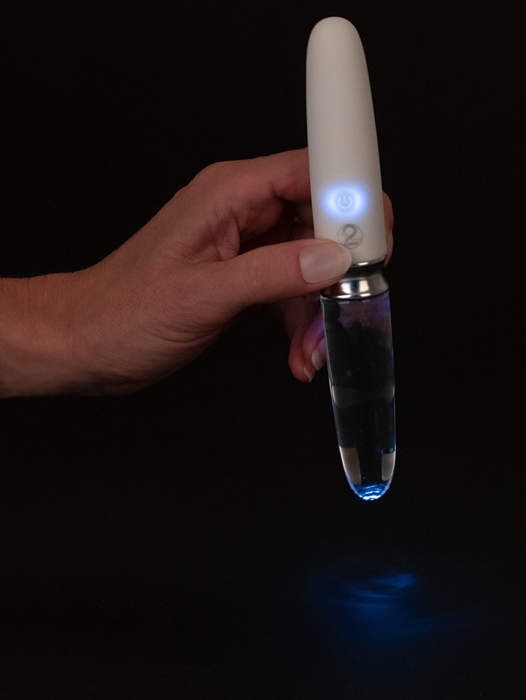 Vibrator Straight LED, 10 Moduri Vibratii, Silicon/Sticla, USB, Alb, 17.7 cm