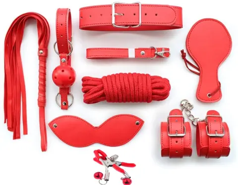 Set BDSM 8 Piese Dungeon KIT, Rosu, Guilty Toys