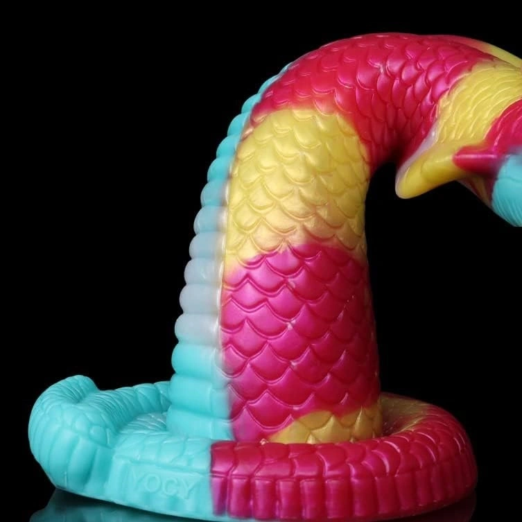 Dildo Cobra, Ventuza Puternica, Silicon Lichid, 29 cm