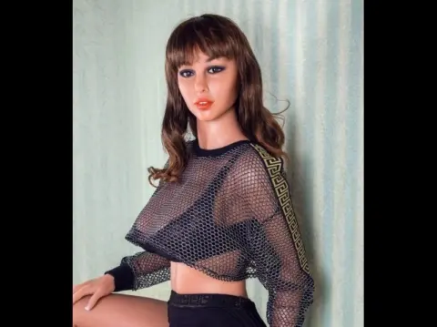 Papusa Reala Alexia 155 cm, Standing Feet