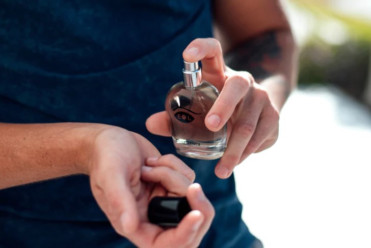 Parfum cu Feromoni pentru Barbati Confidence, 50 ml
